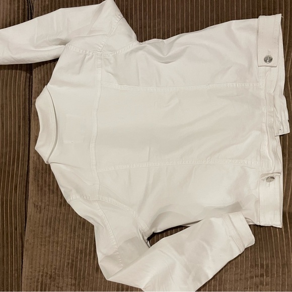 White Lightweight Button-Up Jacket - Picture 3 of 4